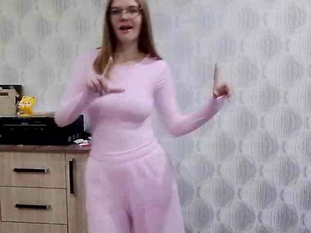 GertudeGilligan webcam