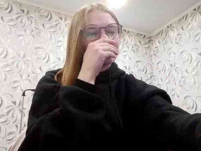 GertudeGilligan webcam