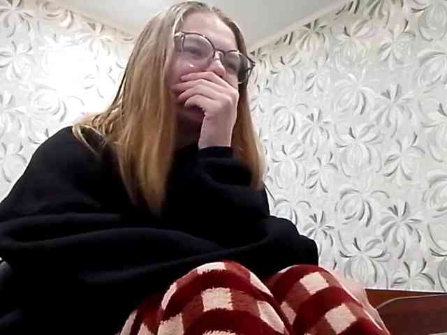 GertudeGilligan webcam