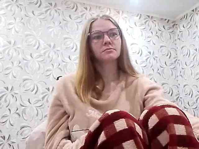 GertudeGilligan webcam