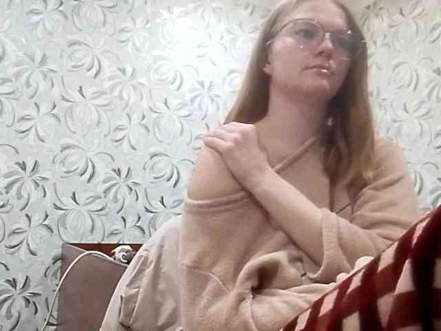 GertudeGilligan webcam