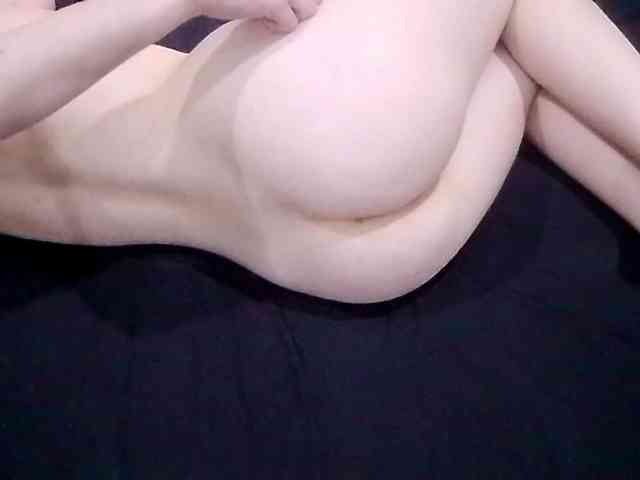 GertudeGilligan webcam