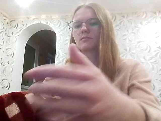 GertudeGilligan webcam