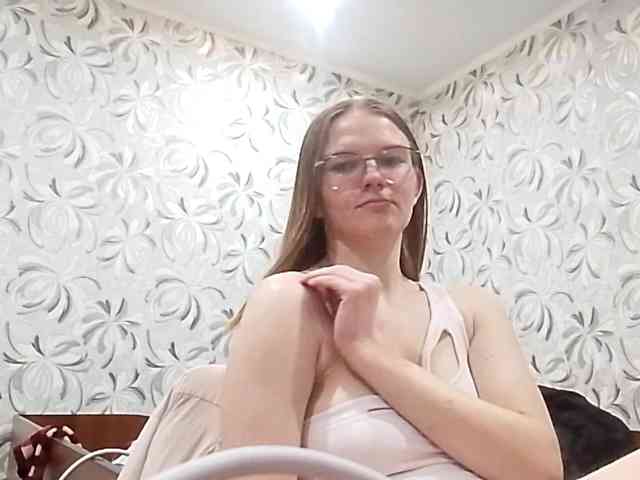 GertudeGilligan webcam