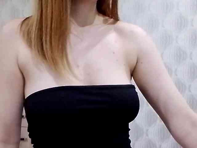 GertudeGilligan webcam