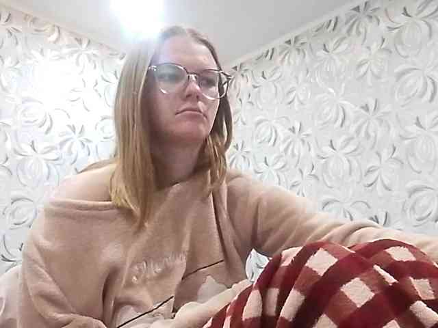 GertudeGilligan webcam