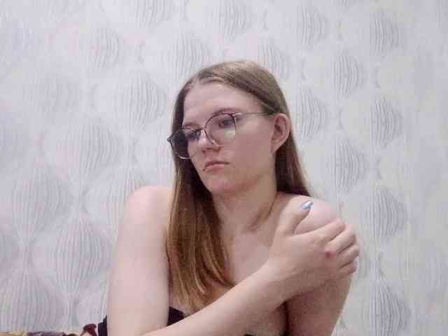 GertudeGilligan webcam