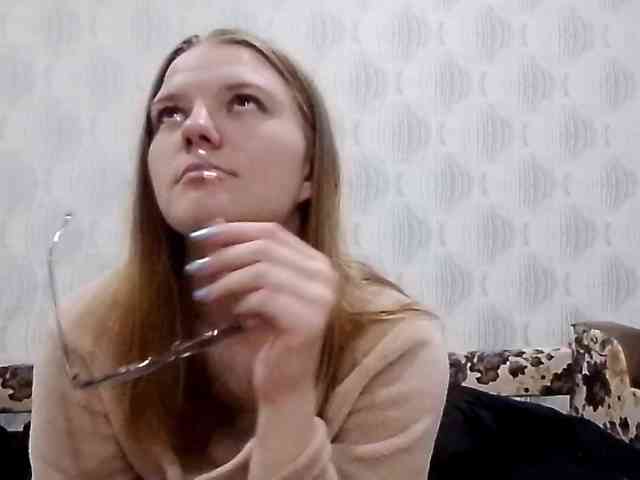 GertudeGilligan webcam