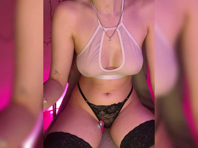 Seks1pussy live cam on BongaCams