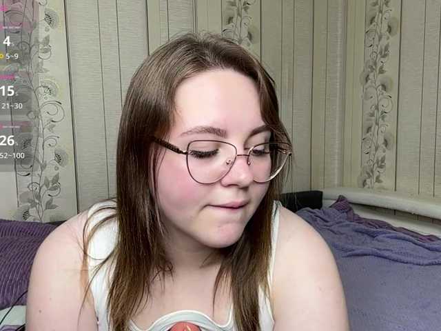 AlysonBussiere live cam on BongaCams