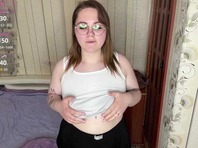 AlysonBussiere live cam on BongaCams