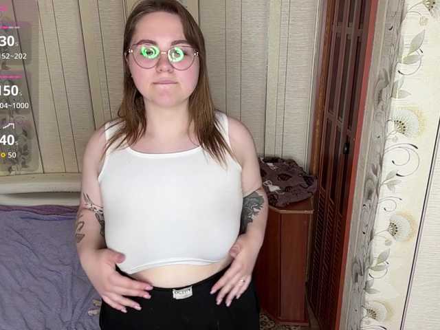 AlysonBussiere live cam on BongaCams