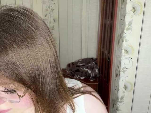 AlysonBussiere live cam on BongaCams