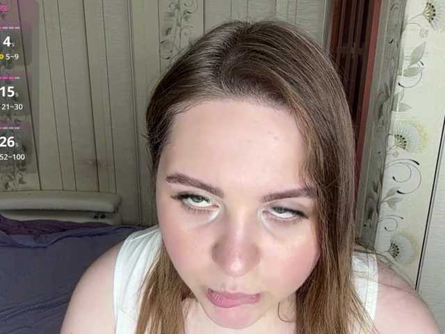 AlysonBussiere live cam on BongaCams