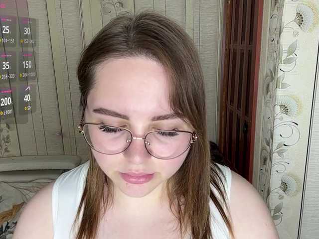 AlysonBussiere live cam