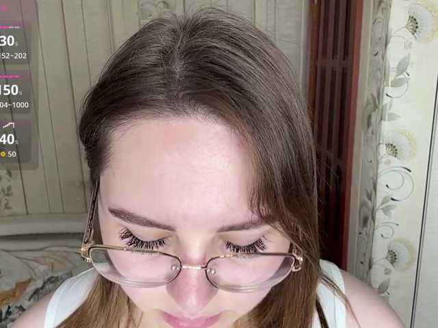 AlysonBussiere live cam on BongaCams