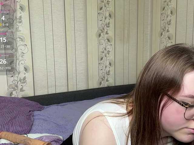 AlysonBussiere live cam on BongaCams
