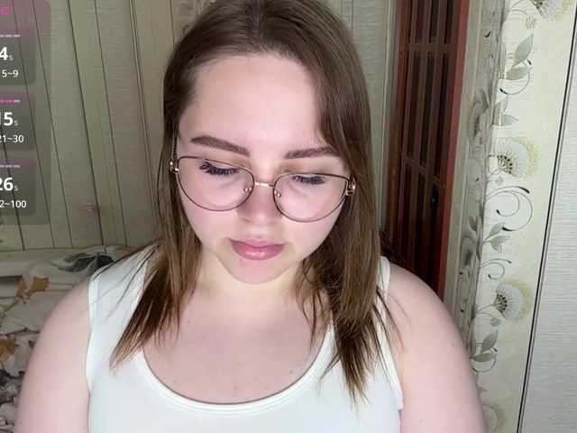 AlysonBussiere live cam on BongaCams