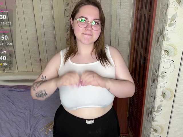AlysonBussiere live cam on BongaCams