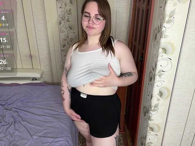 AlysonBussiere live cam on BongaCams
