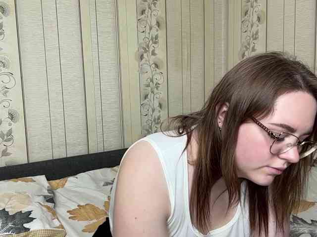 AlysonBussiere webcam