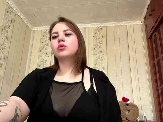 AlysonBussiere webcam