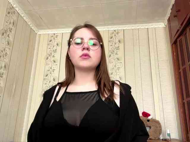 AlysonBussiere webcam