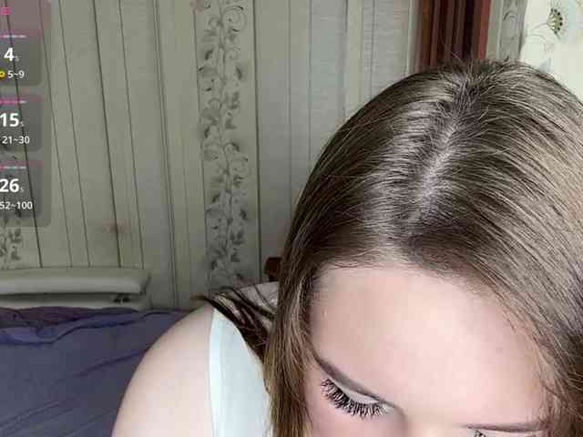 AlysonBussiere webcam