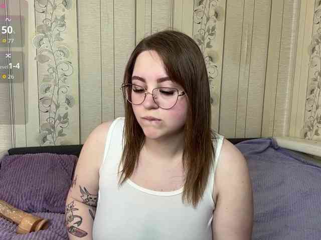 AlysonBussiere webcam