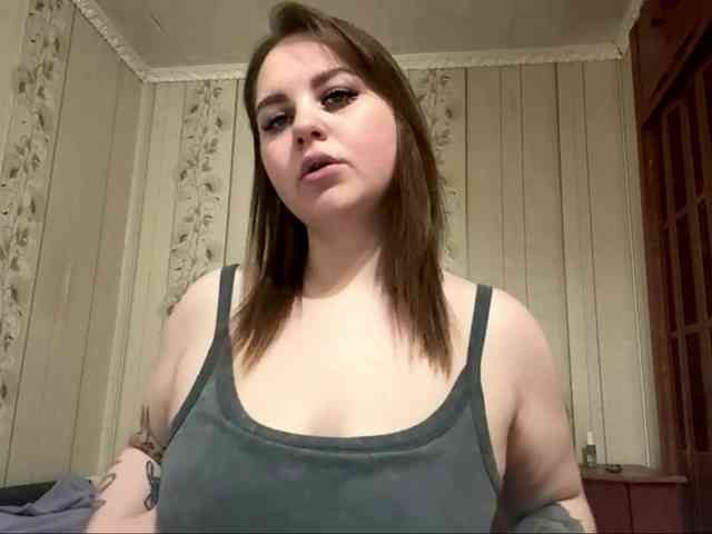 AlysonBussiere webcam