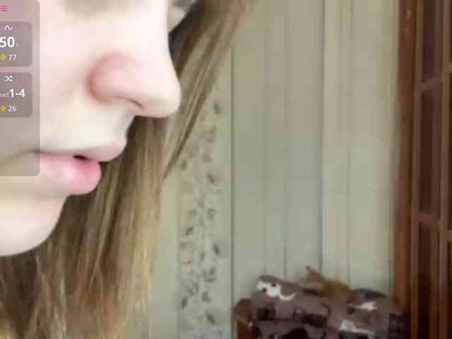 AlysonBussiere webcam