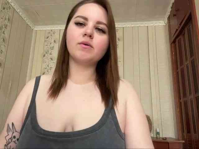 AlysonBussiere webcam