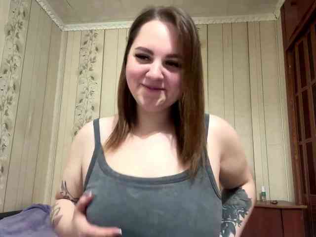 AlysonBussiere webcam