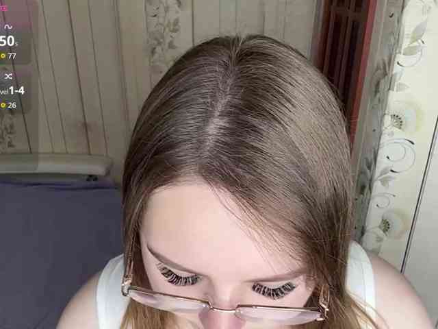 AlysonBussiere webcam