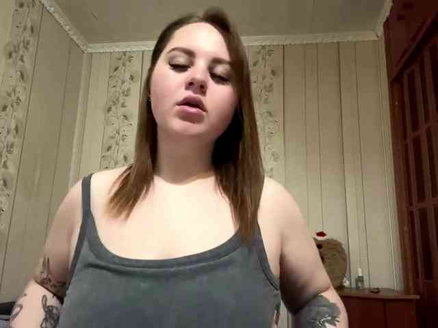 AlysonBussiere webcam