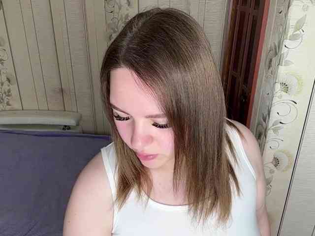 AlysonBussiere webcam