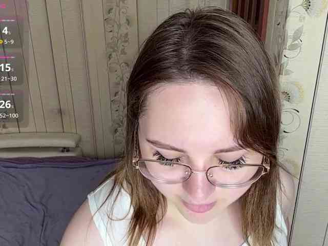AlysonBussiere webcam