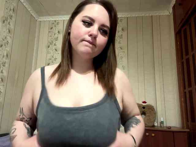 AlysonBussiere Live Webcam on BongaCams