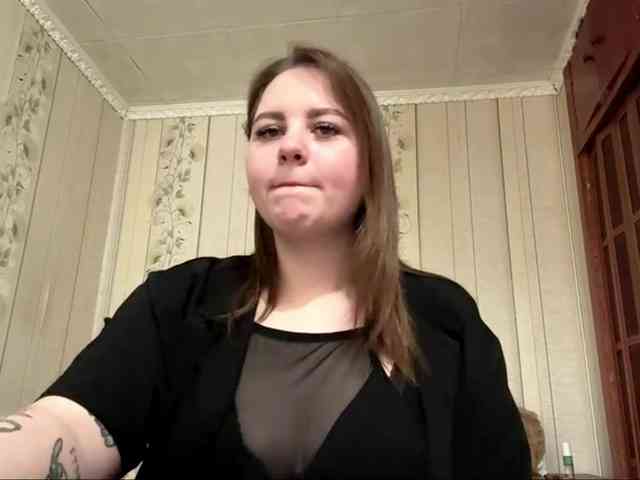 AlysonBussiere webcam