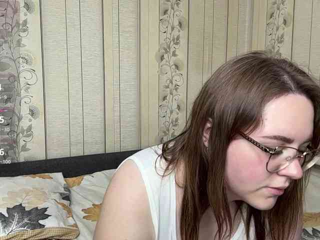AlysonBussiere webcam
