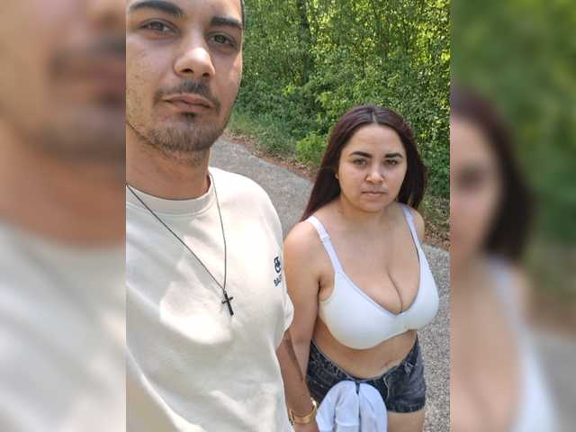 le modèle Fonixxx18a est en webcam porno dans un show sur le site bongacams, il possède les tags suivants: White/Caucasian,Brunette,Shaved