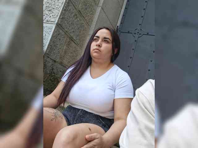 Fonixxx18a Live Webcam on BongaCams