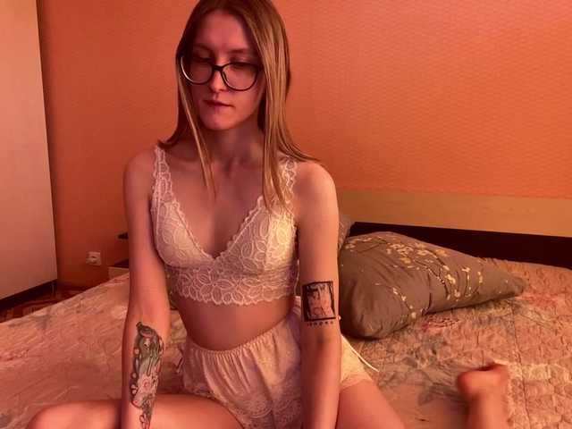 JuliaJess live cam on BongaCams