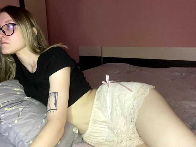 JuliaJess live cam on BongaCams