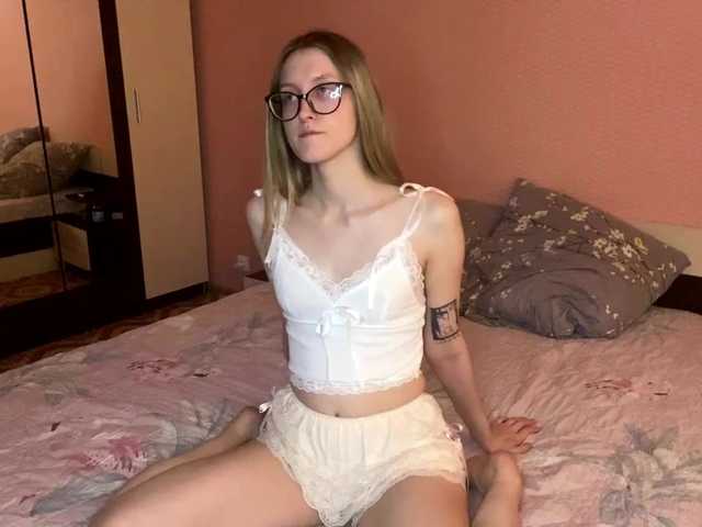 JuliaJess live cam on BongaCams