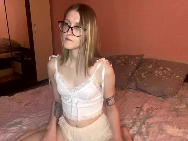 JuliaJess live cam on BongaCams