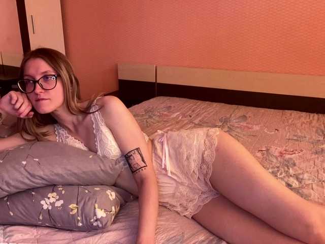 JuliaJess live cam on BongaCams