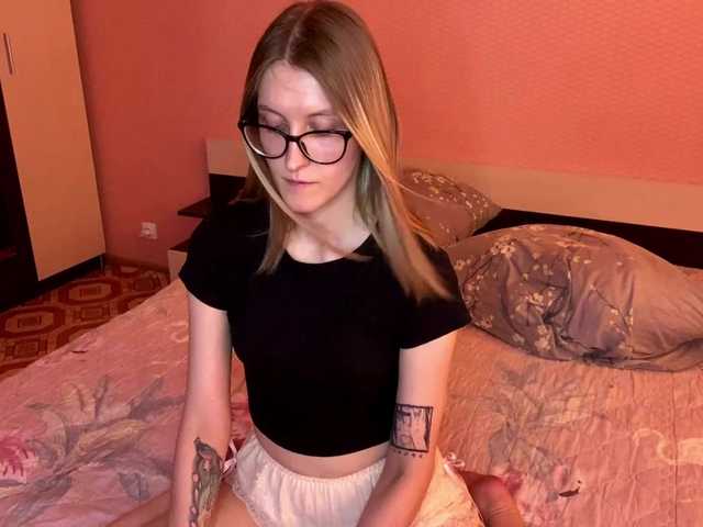 JuliaJess live cam on BongaCams