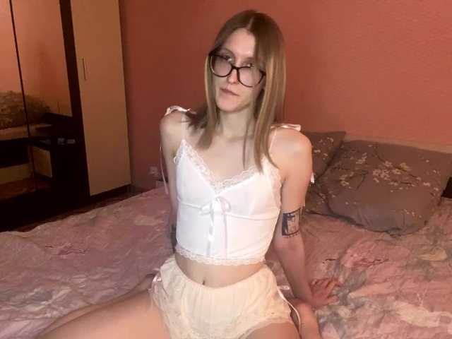 JuliaJess live cam on BongaCams