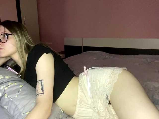 JuliaJess live cam on BongaCams